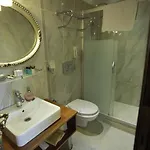 מלון Oba 4*